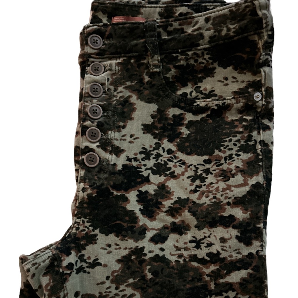 Anthropologie Pilcro green camo floral skinny button fly cords